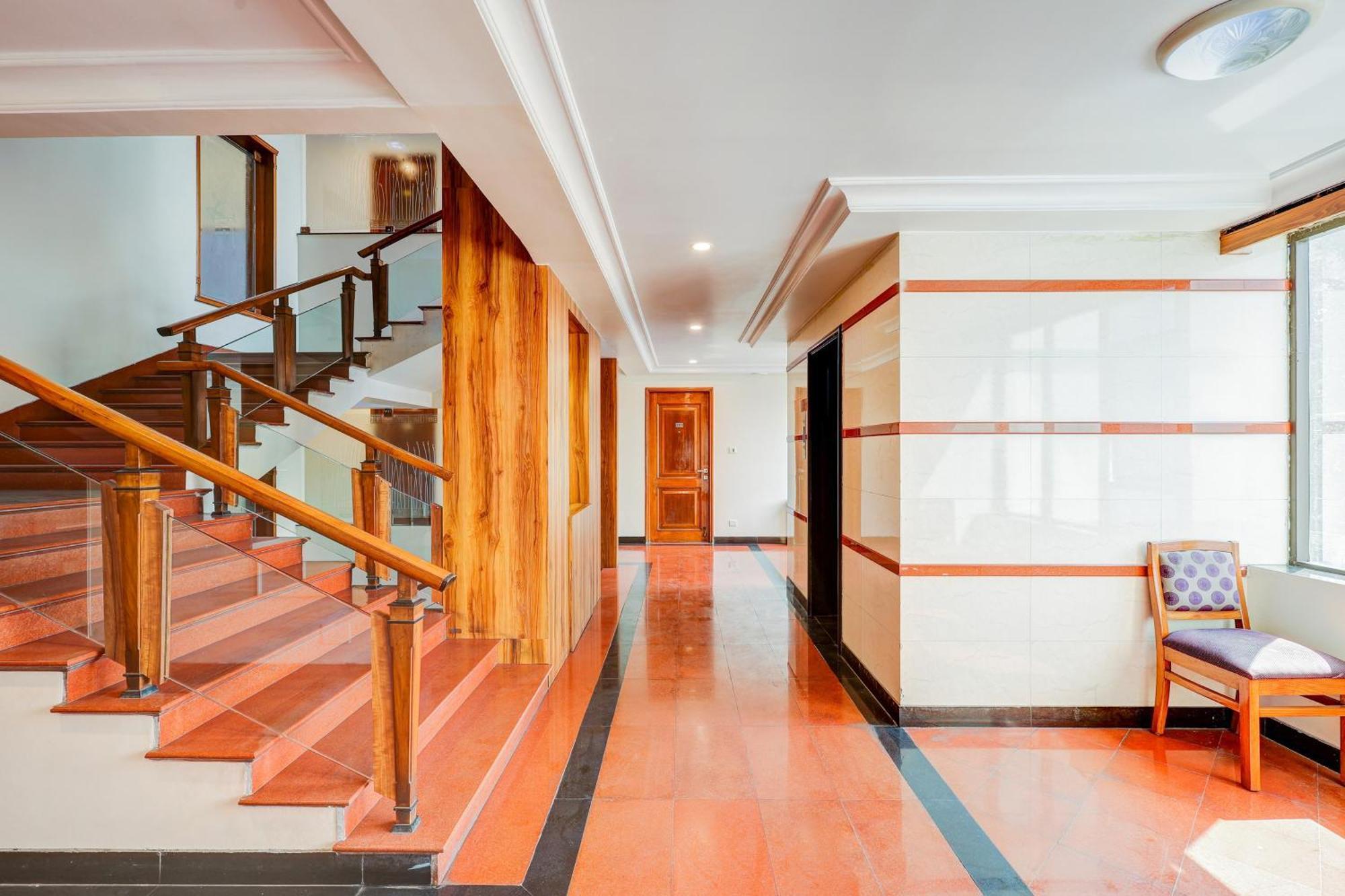 Townhouse Oak Vibe Vacation Hotels Visakhapatnam Exterior photo